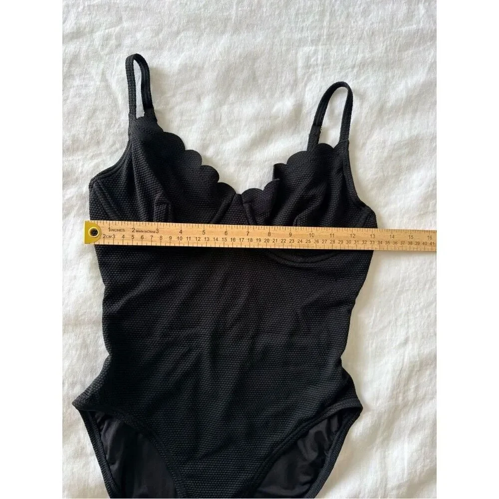 kate spade classic flattering
